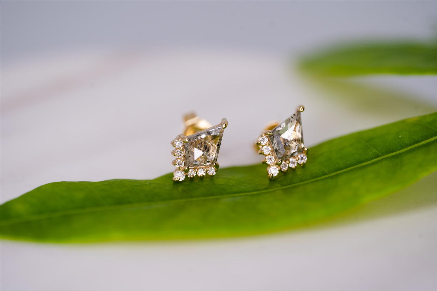 14K YG Kite Shaped Rose Cut Salt& Pepper Diamond Earrings