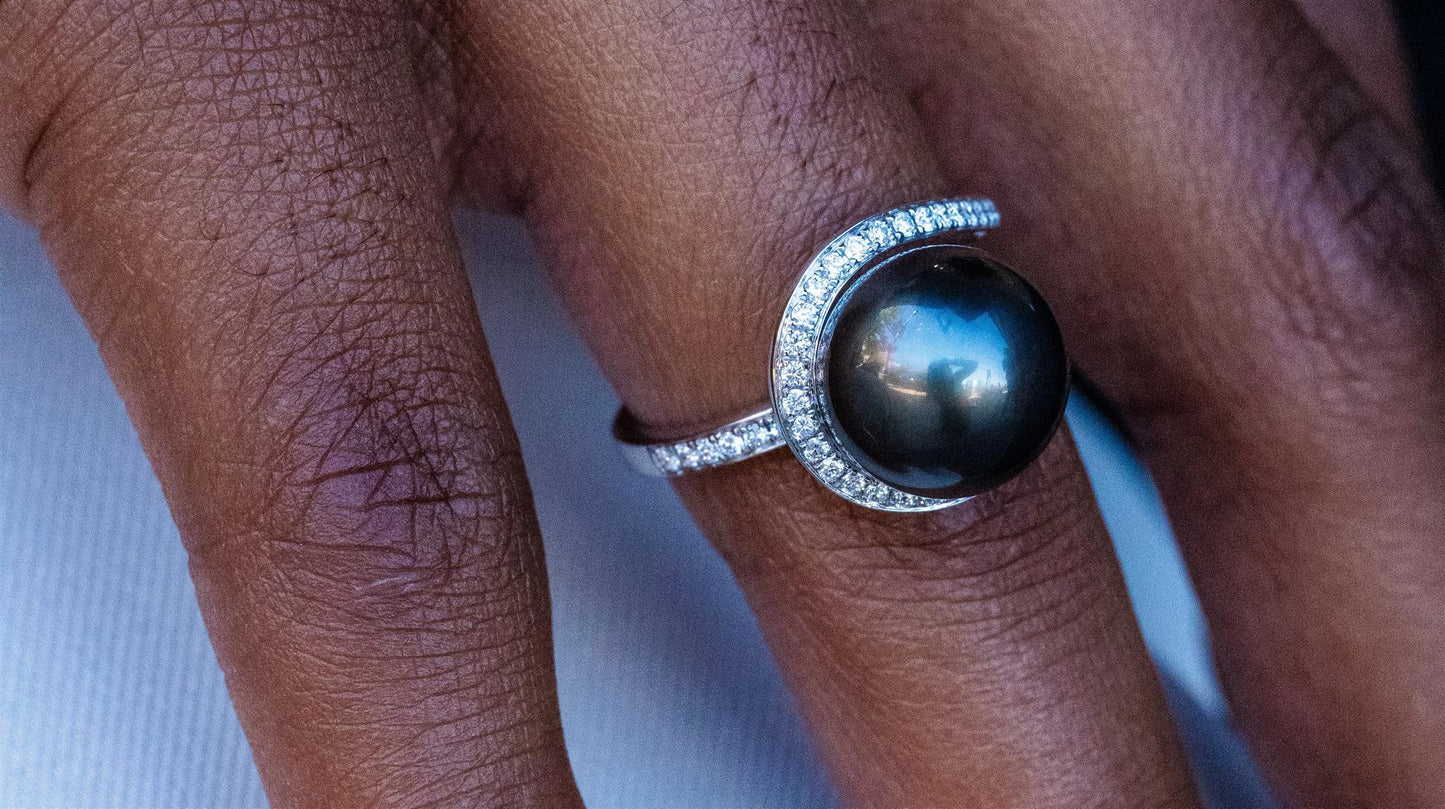 14K White Gold Pearl Ring