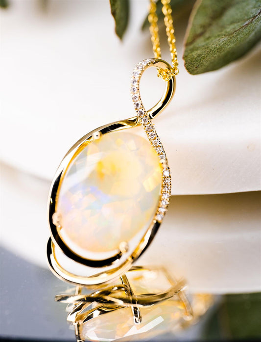 Yellow Gold Ethiopian Oval Opal Necklace