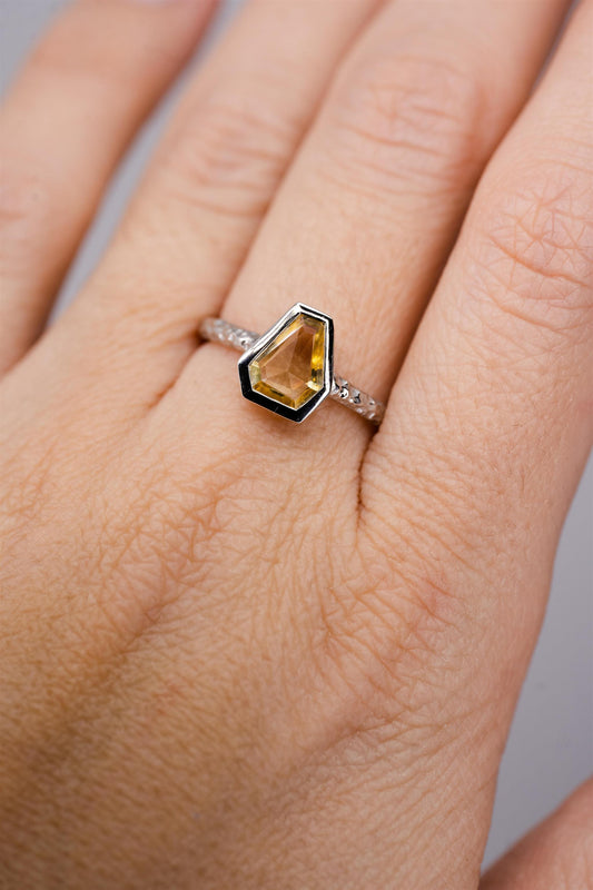 14K White Gold 0.71ct Geometric Window Cut Natural Yellow Sapphire Bezel Set Hammered Ring