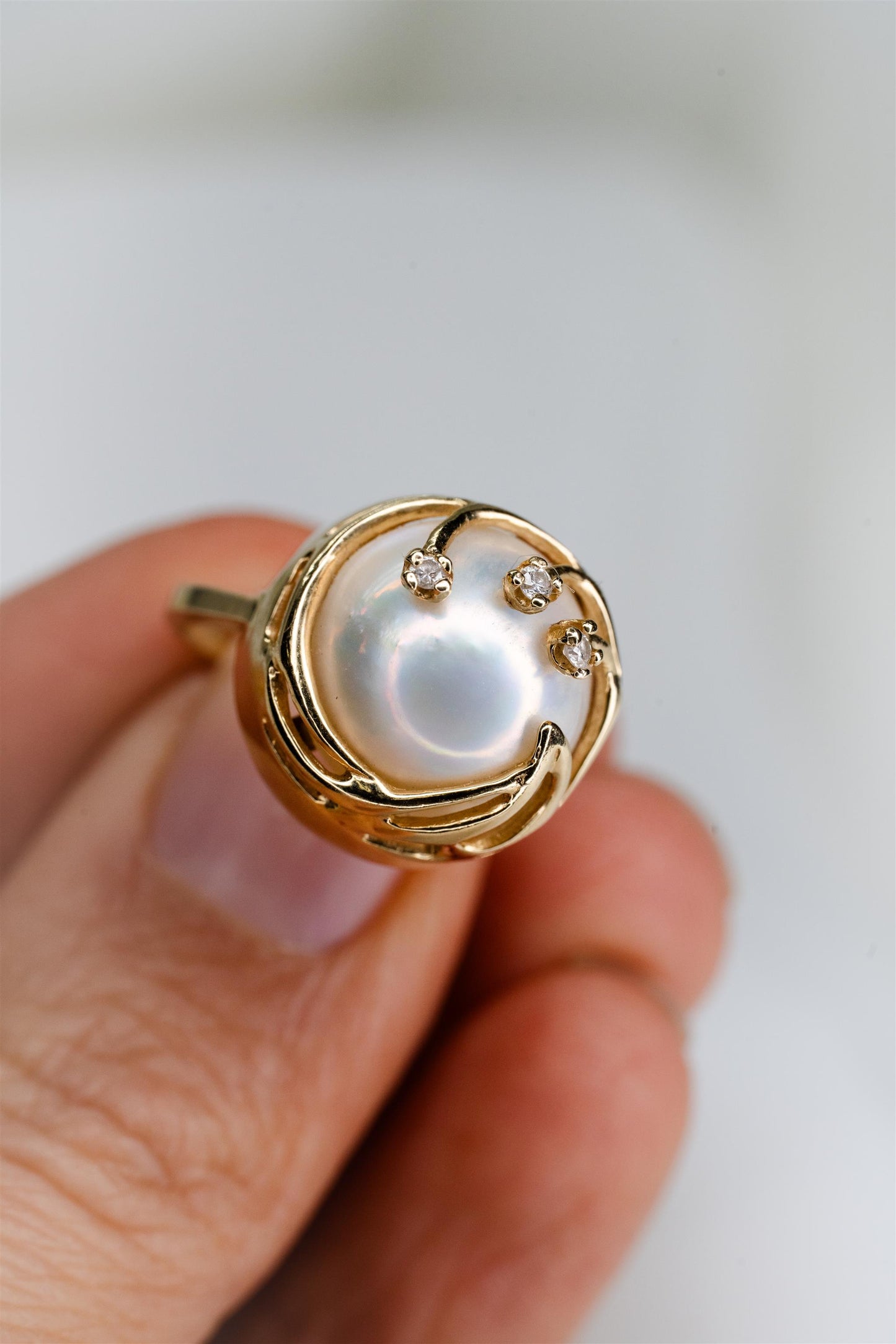 Mabe' pearl ring