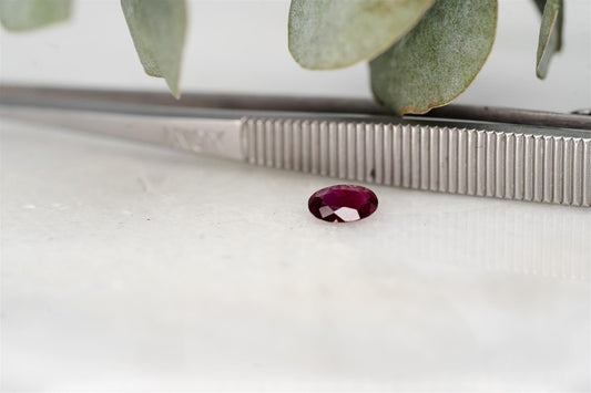 Loose Oval Cut 0.93ct Ruby