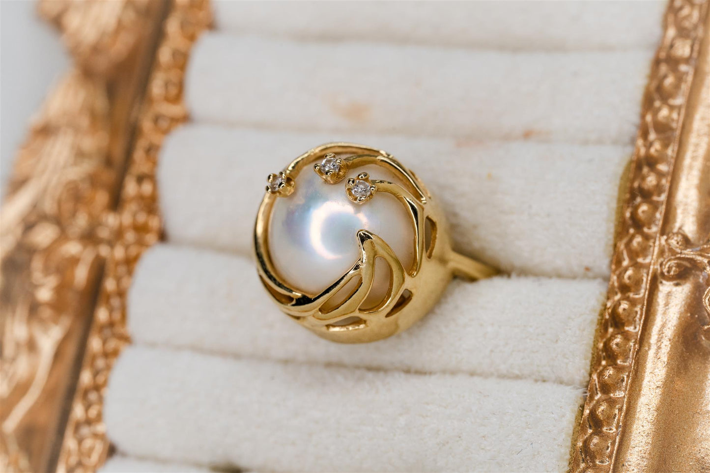 Mabe' pearl ring