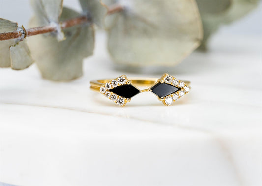 18K YG, Black Onyx and Diamond Ring