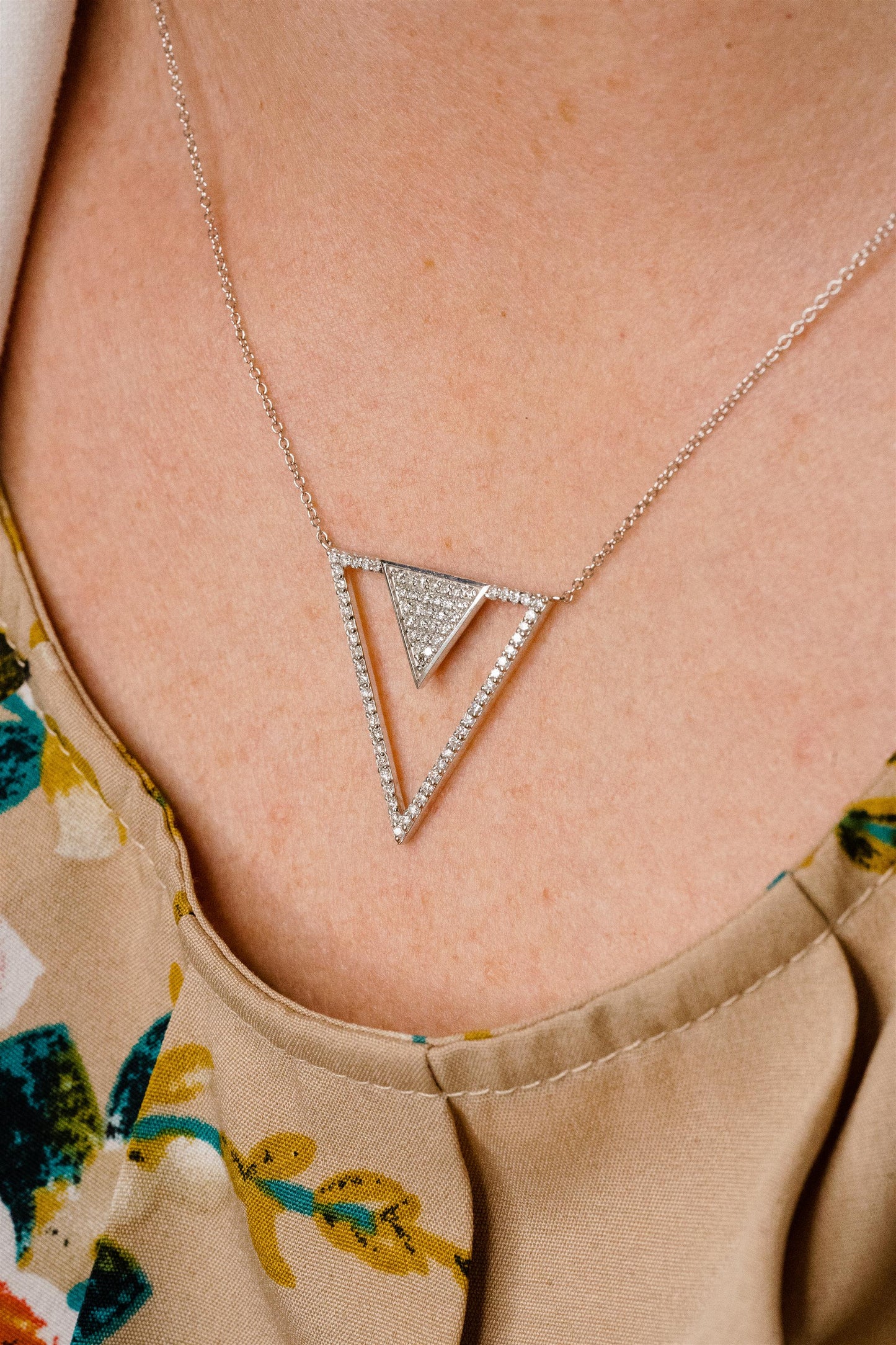 14K White Gold 0.75tdw Diamond Triangle Necklace