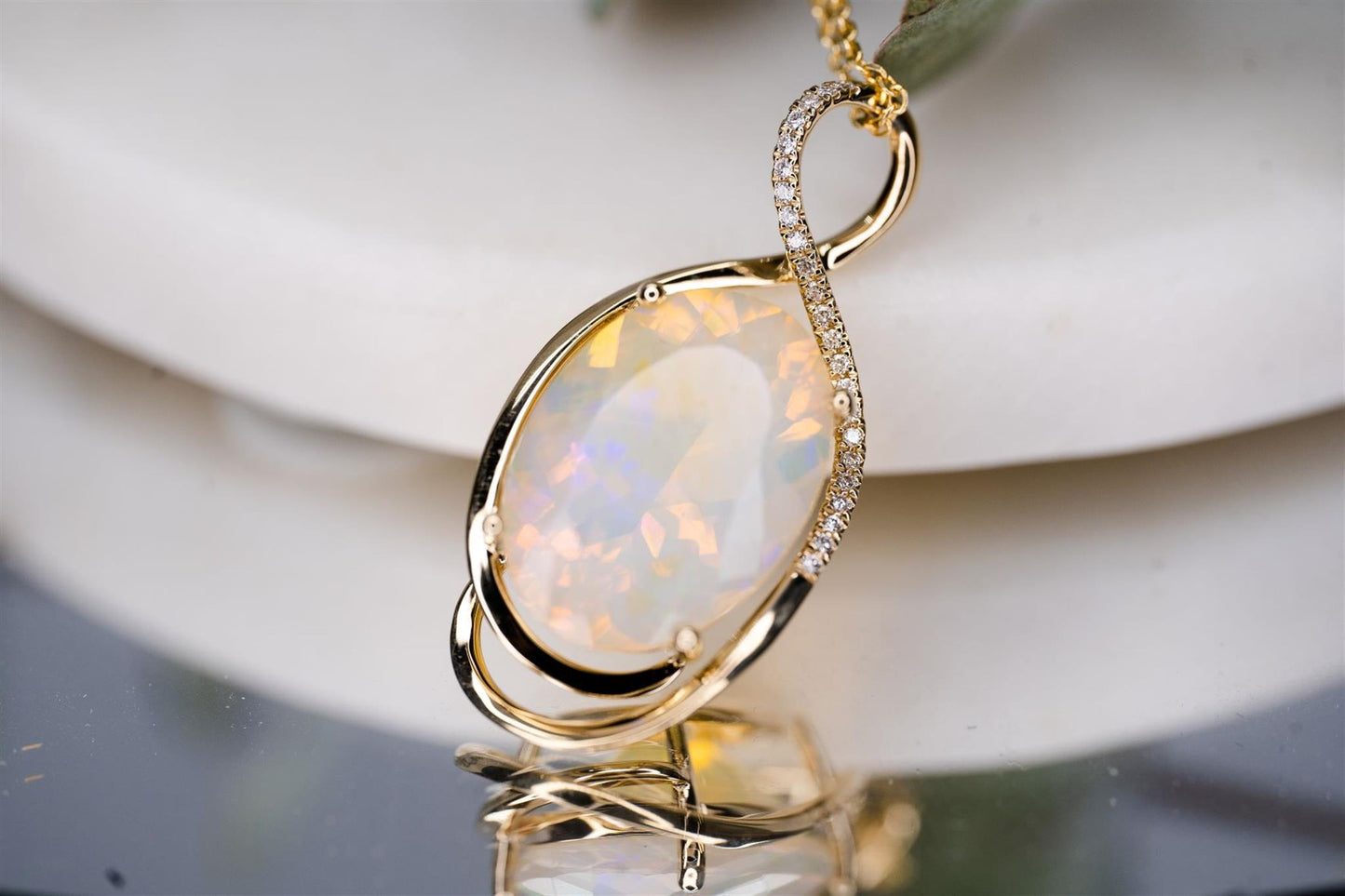 Yellow Gold Ethiopian Oval Opal Necklace