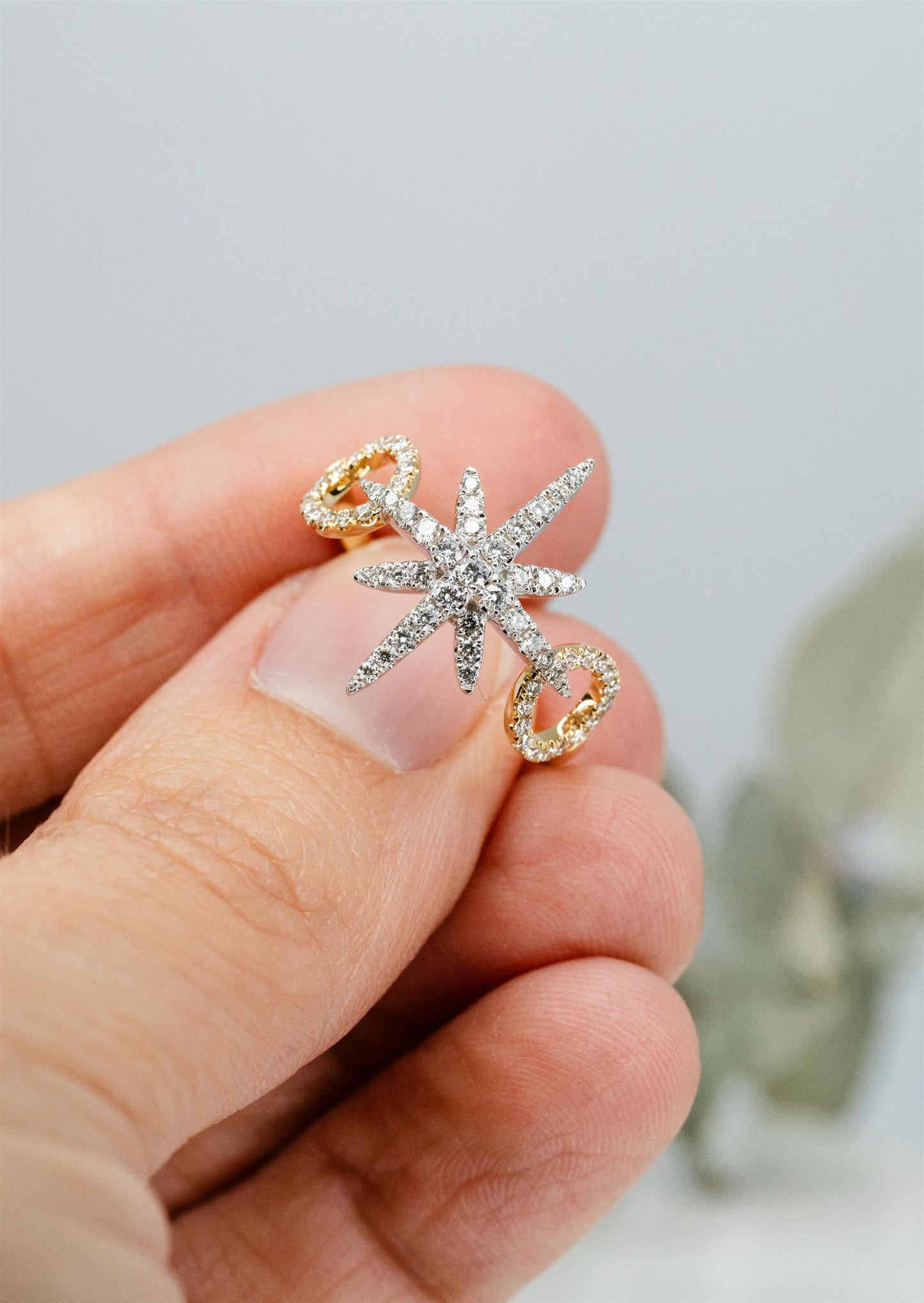 Star And Circle Diamond Ring