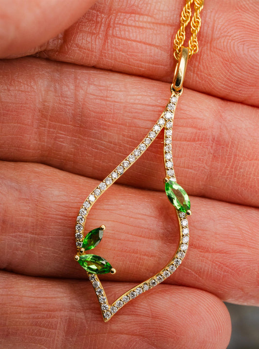 Tsavorite Garnets And Diamond Necklace