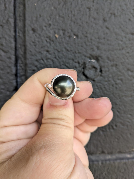 14K White Gold Pearl Ring